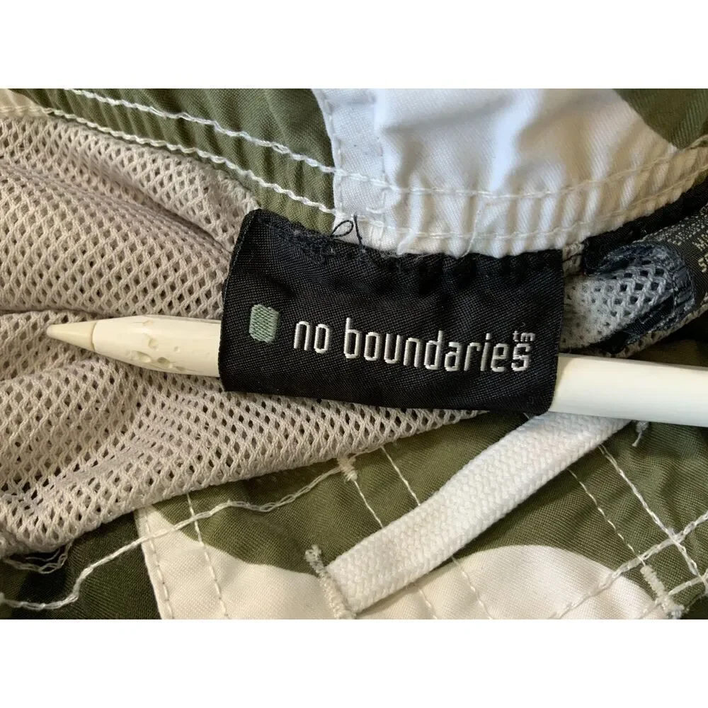 No Boundaries Green Floral Pattern Drawstring Board Shorts‎ Mens Size Large